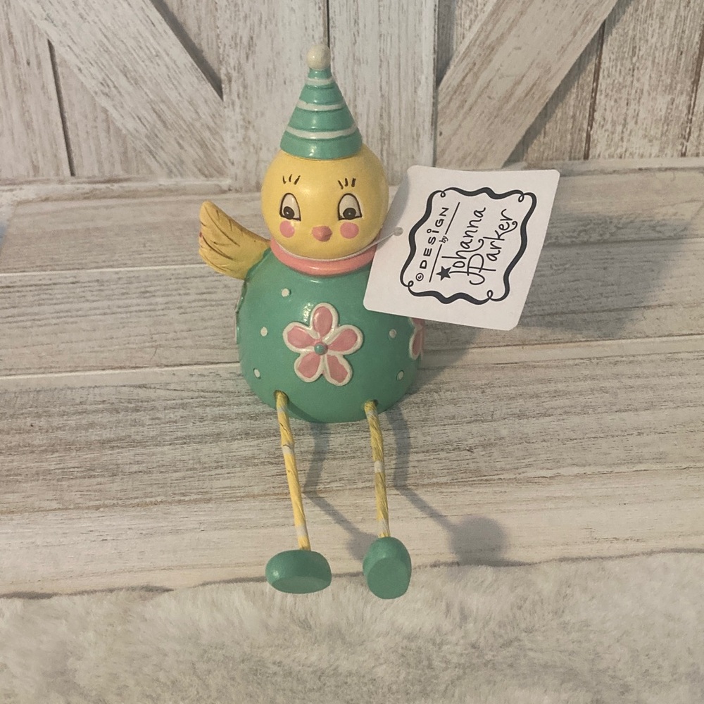 Johanna Parker Green and Yellow Chick Figurine Shelf Sitter